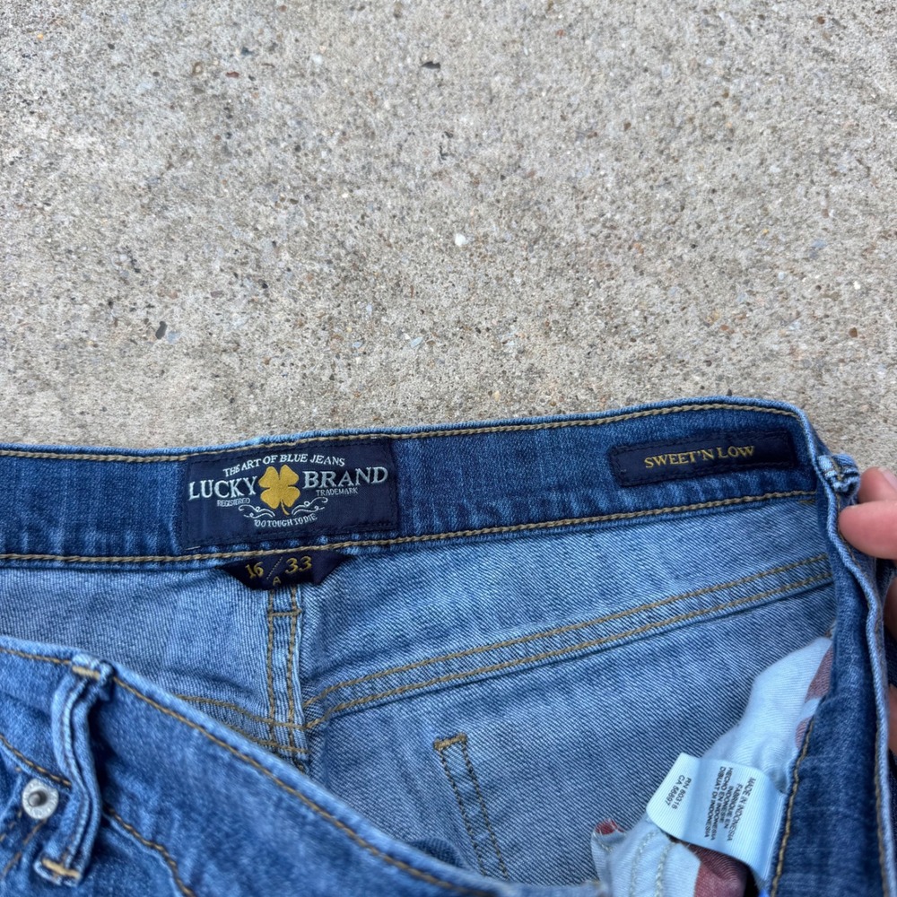 Lucky Brand Sweet N Low Bootcut Jeans Womens 16/33 Medium Wash Blue Low Rise - Picture 3 of 11